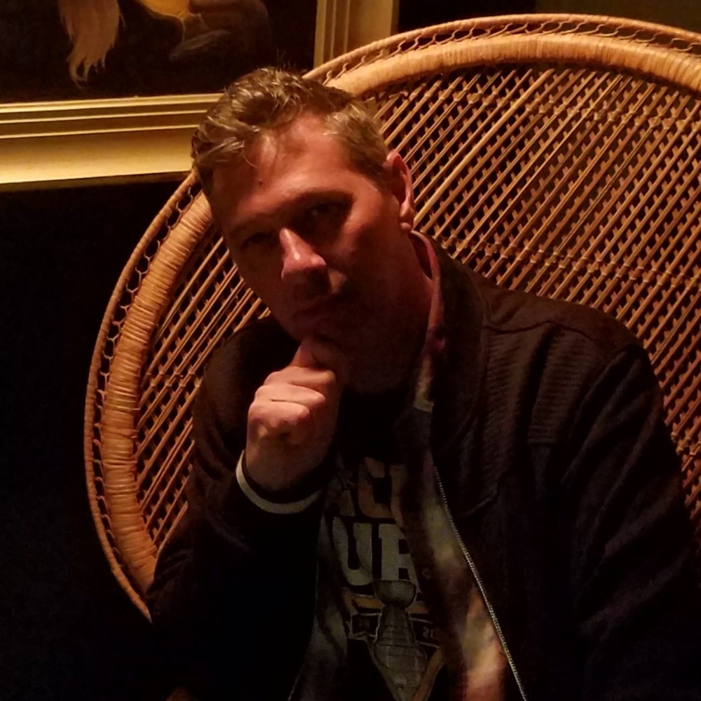 Meet your Posher, Chris